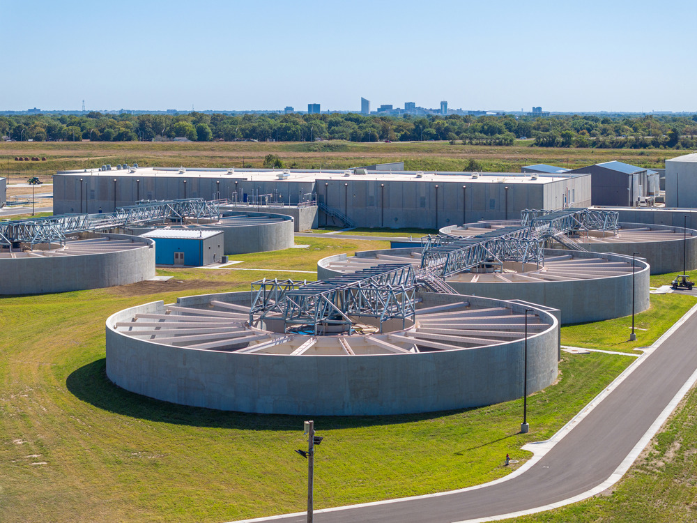 Wichita Aumentará Tarifas de Agua en un 23% por Retrasos en Proyectos de Infraestructura