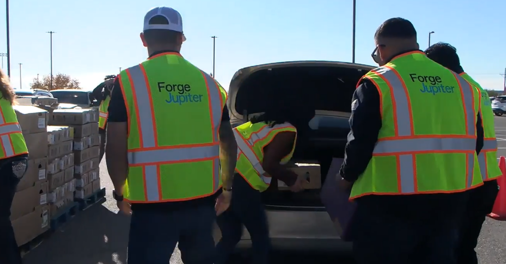 Sunland Park recibe ayuda alimentaria crucial gracias a donación de $50,000 a Casa de Peregrinos