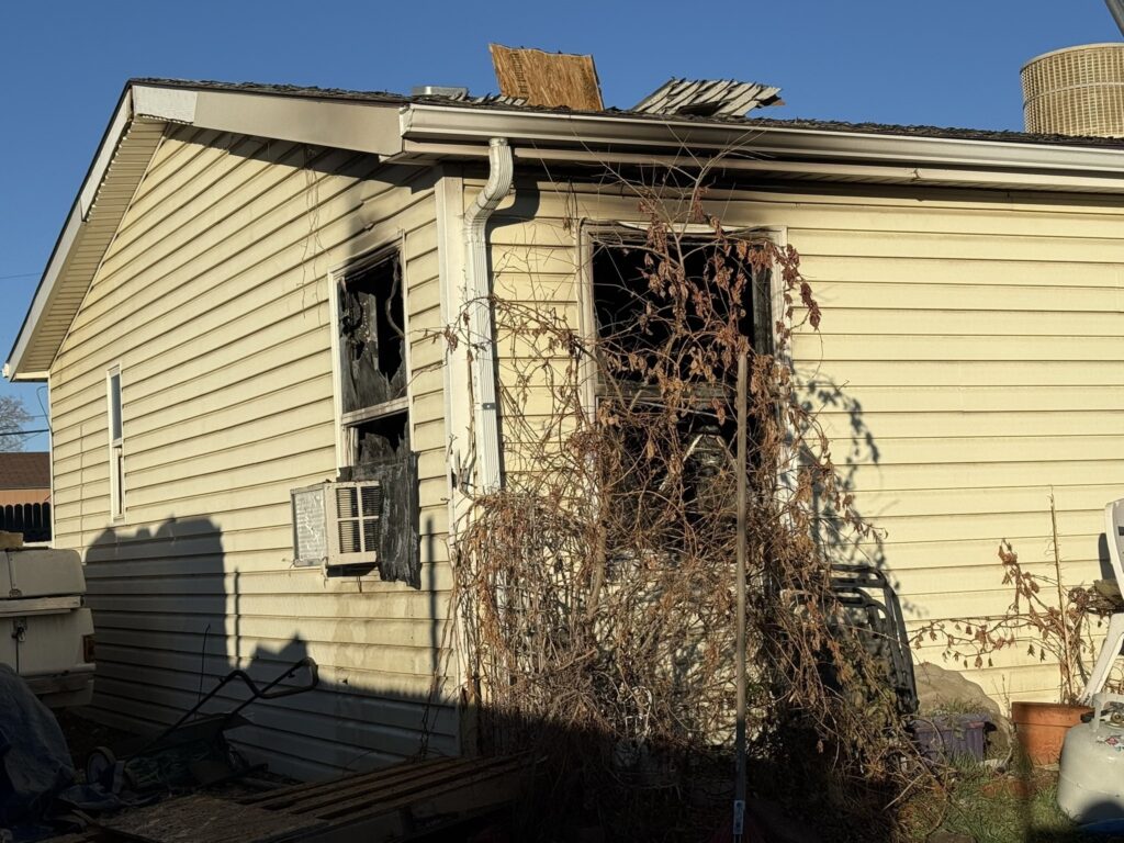 Incendio en Commerce City deja heridos y rescate de animales dificultado