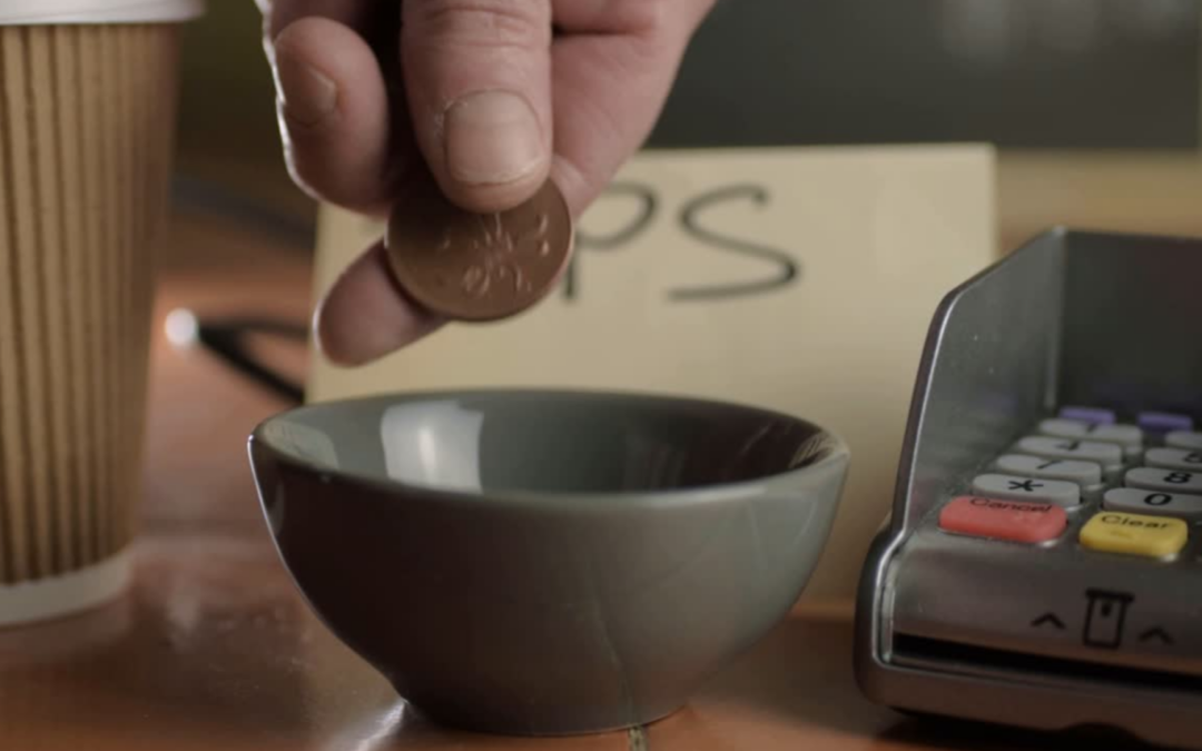 Deducción de Propinas: Trabajadores Hispanos Podrán Reclamar Hasta $25,000 en Impuestos a Partir de 2025