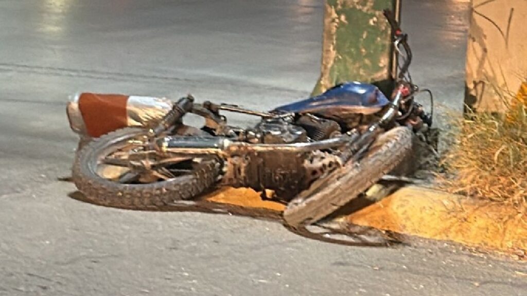 Taxi Arrolla a Menor Ciclista en Gómez Palacio y Hiere Gravemente