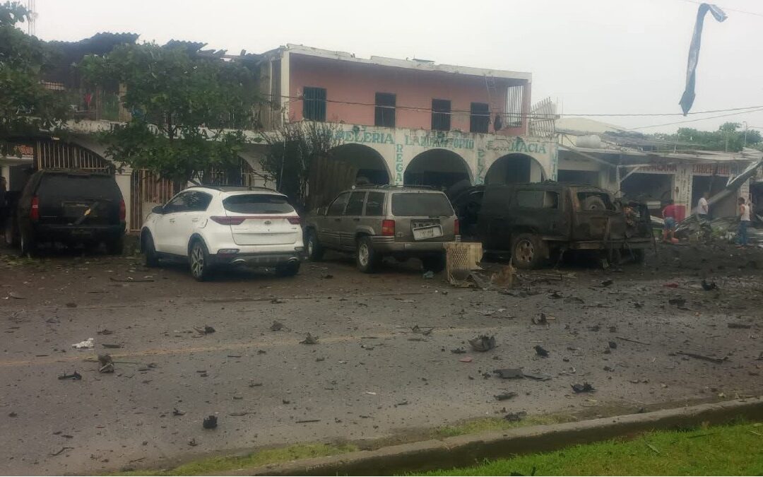 Coahuayana: Aumenta a 5 el Número de Víctimas Mortales por Coche Bomba; Marina Realiza Evacuación Aérea