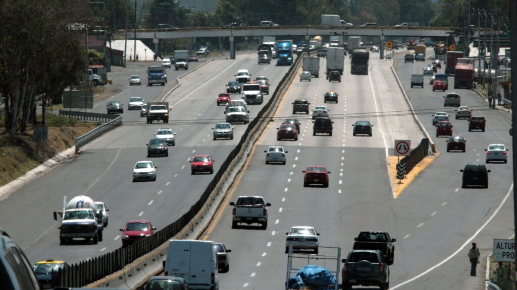 Cierre en la Autopista México-Puebla: Accidente en el km 97 Genera Tráfico