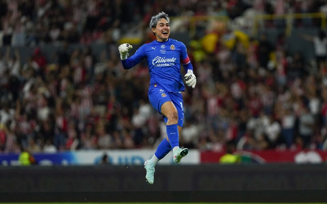 Blanca Félix Regresa a los Entrenamientos de Chivas Femenil Tras Superar Lesión