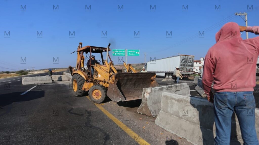 Impacto de los Bloqueos en Guanajuato: Más de 10 MDP en Pérdidas en Irapuato y Desabasto de Gasolina en Silao