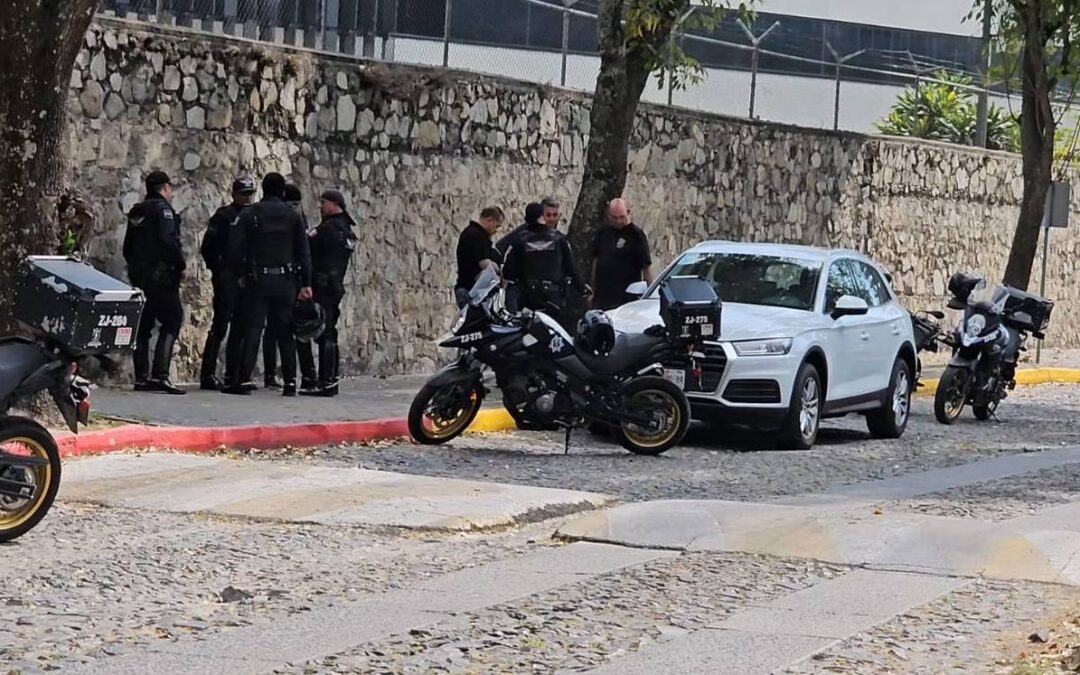 Robo en Ciudad Granja: Ladrones Se Llevan Camioneta Audi Q5 con 500 Mil Pesos