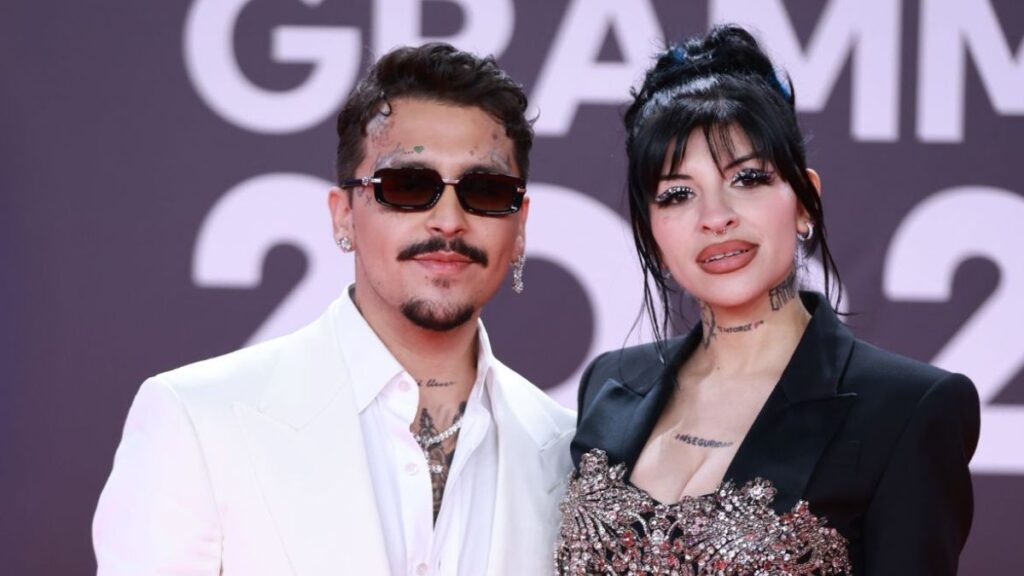 Christian Nodal demanda a Cazzu por pensión millonaria