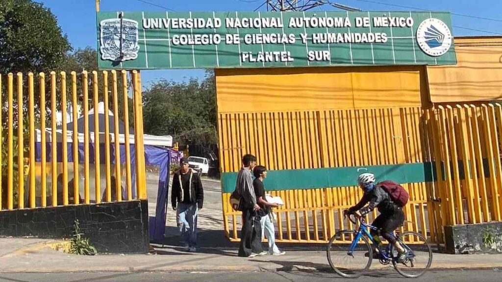 CCH Sur Anuncia la Reanudación de Clases Presenciales: Todo lo que Necesitas Saber