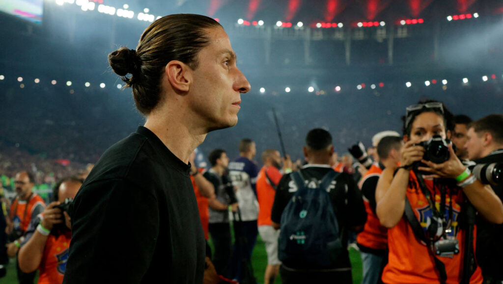 El DT del Flamengo Considera que el Partido Contra Cruz Azul es el Más Difícil