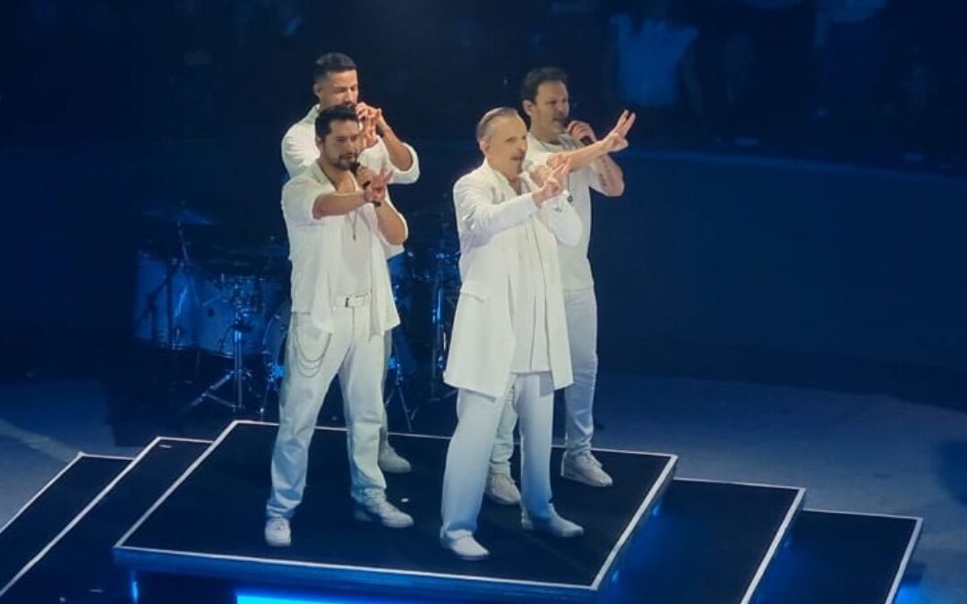 Miguel Bosé deslumbra Monterrey con un Concierto Íntimo y Éxito Musical