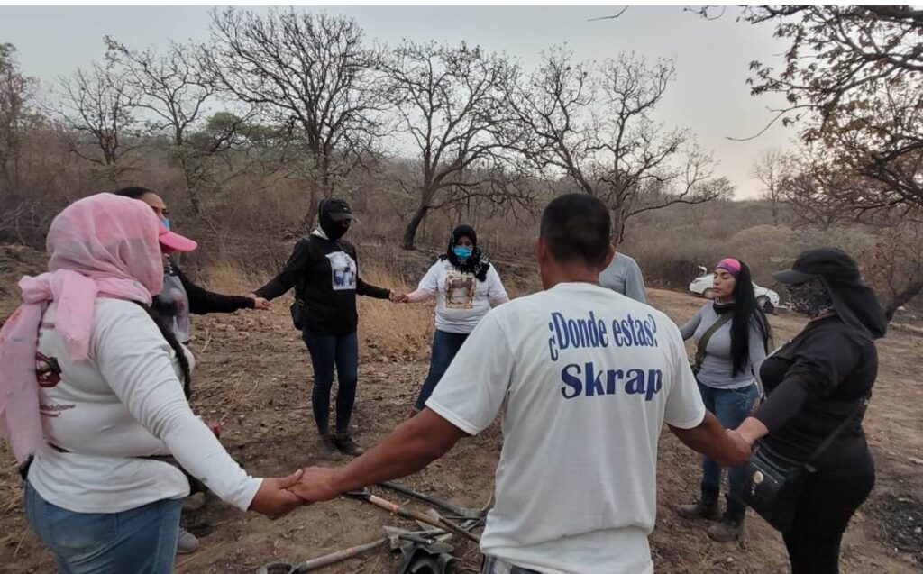 El colectivo de búsqueda de personas en Jalisco exige atención urgente a las fosas clandestinas