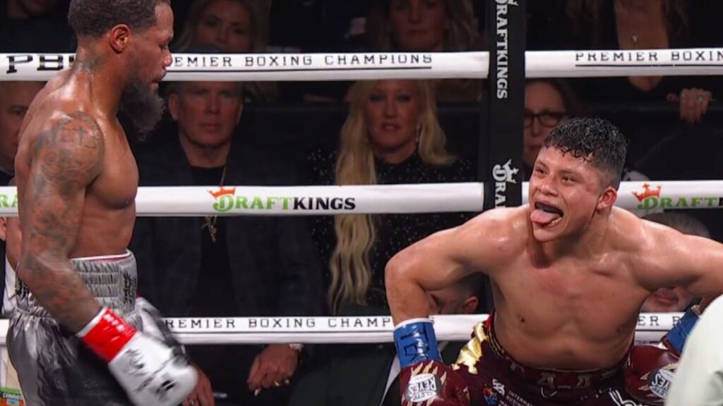 Resultados de la pelea: Pitbull Cruz vence a Lamont Roach en un emocionante encuentro