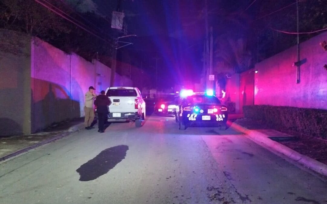 Trágico accidente: motociclista muerto en Monterrey tras chocar con un camión