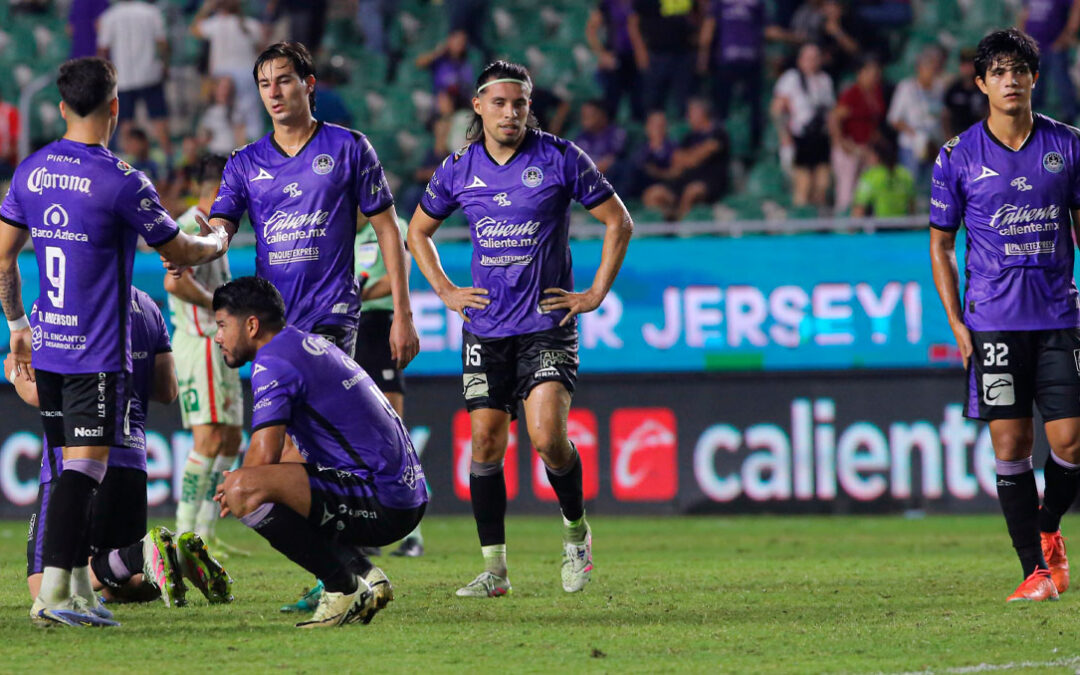 Desbandada en Mazatlán FC: Cambios en Jugadores y Cuerpo Técnico