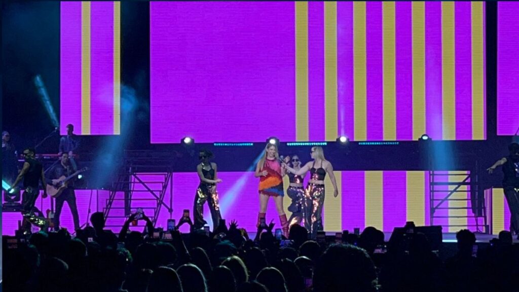 Flor Bertotti Regresa a Monterrey: Un Concierto que Lleva a los Regios a un Viaje al Pasado