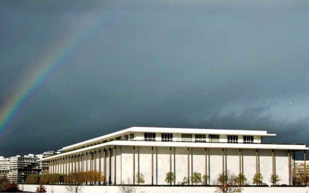 La Fascinante Historia del Mármol del Centro Kennedy en Sacramento para el Mundial 2026