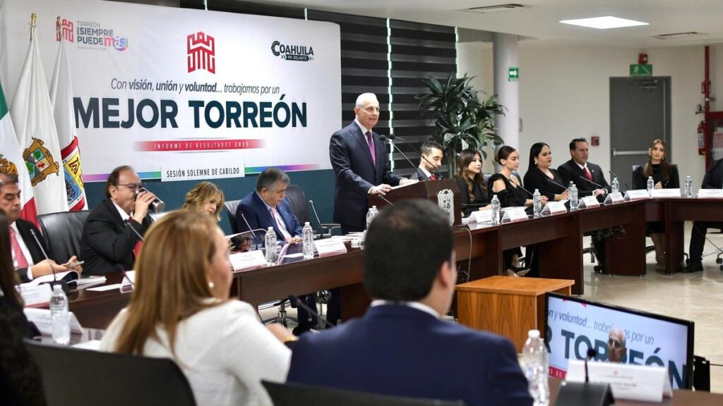 Román Alberto Cepeda González Presenta el Informe Municipal sobre la Administración Pública en Sacramento