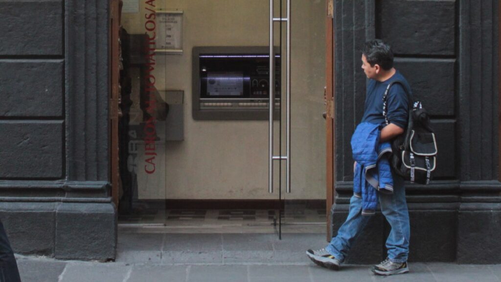 Robo a Cuentahabientes en Puebla: El Modus Operandi de Los Ladrones Infiltrados en Bancos