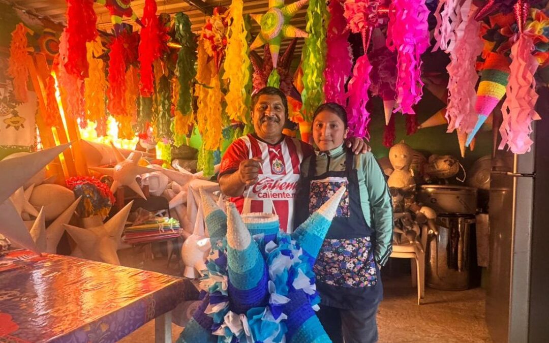 La Tradición Piñatera: La Familia Ruiz Preserva el Arte de Hacer Piñatas