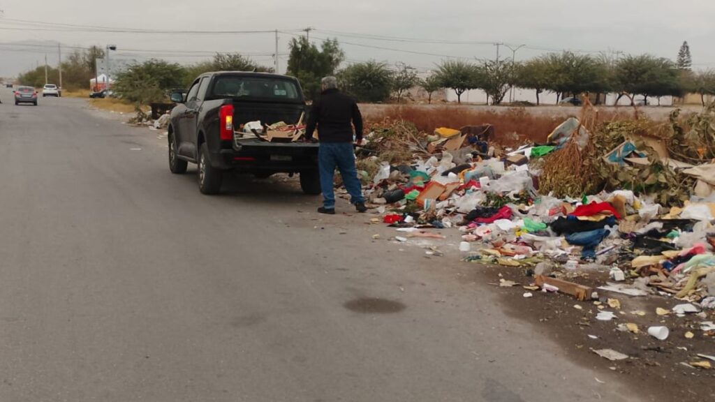 Detención de Tres Personas por Tirar Basura en Monterreal, Torreón: Un Llamado a Proteger el Medio Ambiente